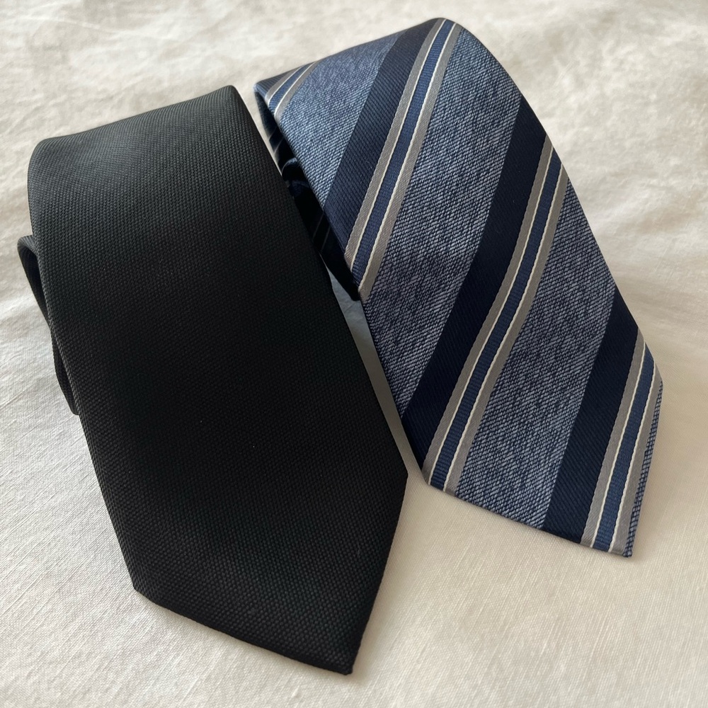 A set of Men’s Banana Republic neckties
